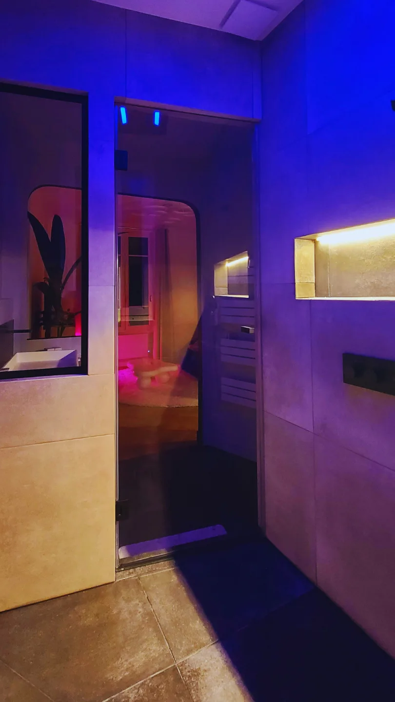 Douche sensorielle duo, suite spa The Cloud Troyes