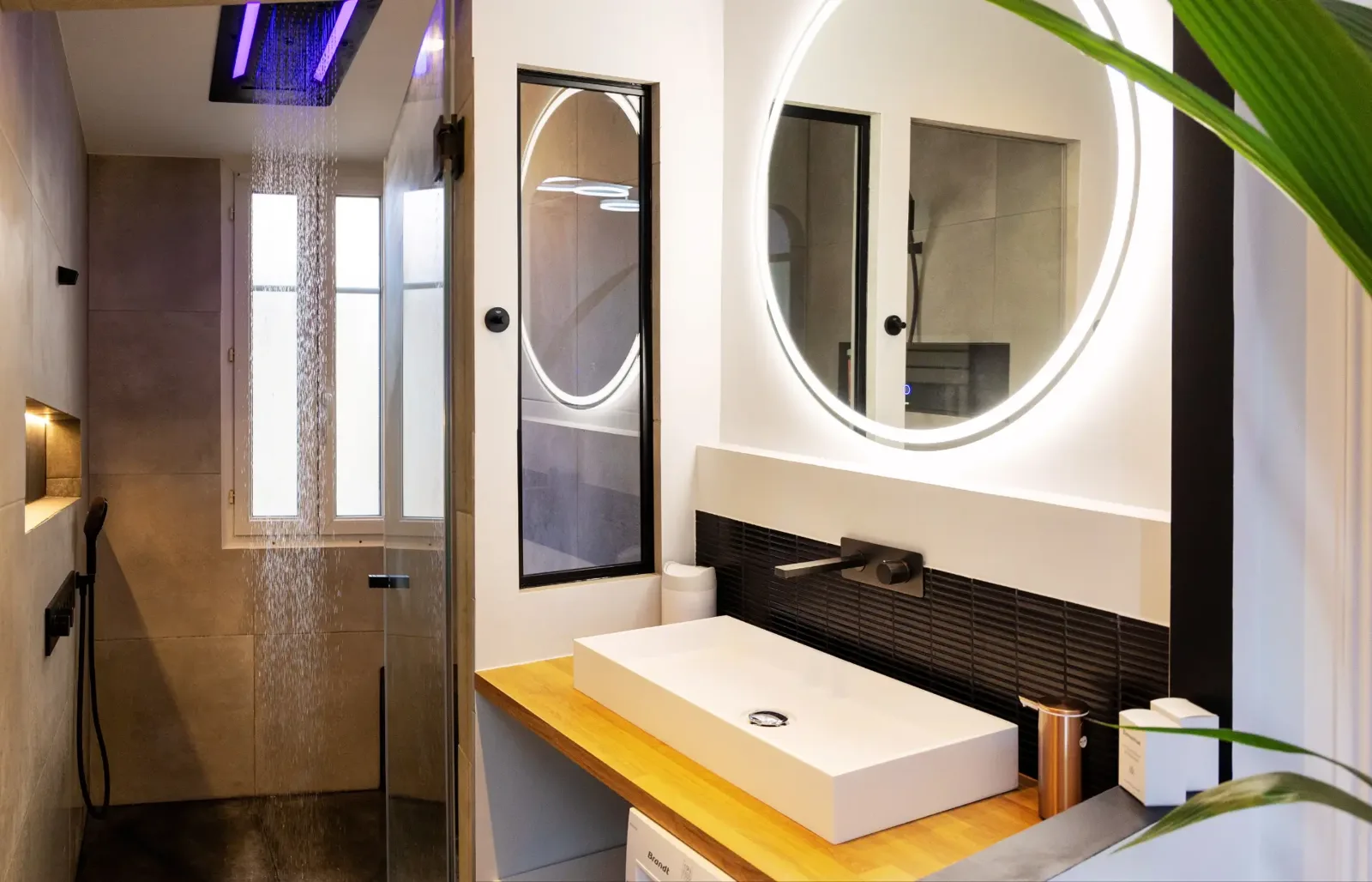Douche sensorielle duo, suite spa The Cloud Troyes